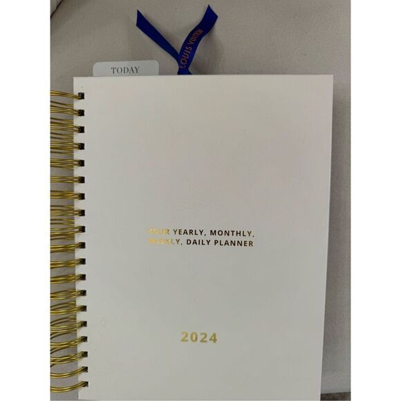 Louis Vuitton Ribbon Gold Bookmark‎ - Picture 4 of 5